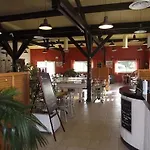 Ace Vendee Saint Hermine 3*