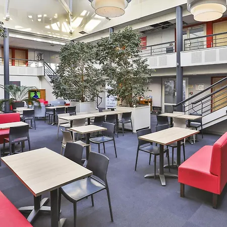 Ace Vendee Saint Hermine فندق 3*