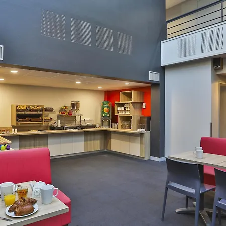 Ace Vendee Saint Hermine ホテル