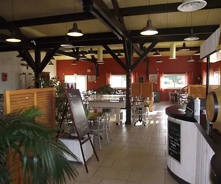 Ace Vendee Saint Hermine 3*