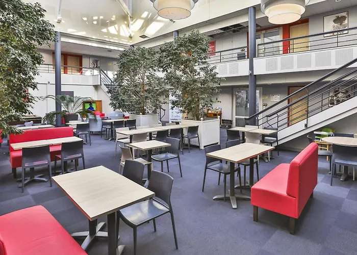 Ace Vendée Saint Hermine Hotel 3*