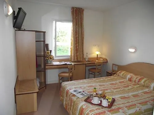 Ace Vendee Saint Hermine Hotel Sainte-Hermine